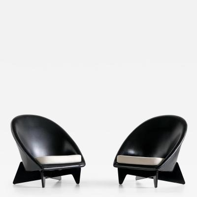 Antti Nurmesniemi Pair of Antti Nurmesniemi Lounge Chairs Designed for Hotel Palace Finland 1952