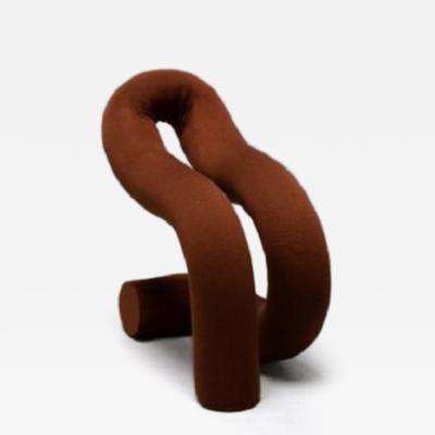 Ara Thorose Ulu Chair