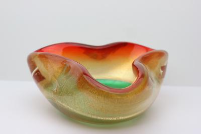 Archimede Seguso Archimede Seguso Multicolored Glass with Gold Fleck Bowl 1960 Italy