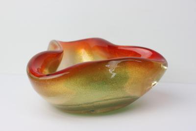 Archimede Seguso Archimede Seguso Multicolored Glass with Gold Fleck Bowl 1960 Italy