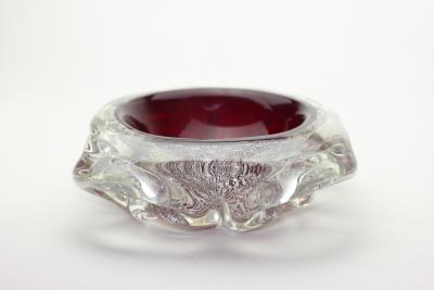 Archimede Seguso Archimede Seguso Ruby Red Glass Bowl with Silver Aventurine Fleck 1950 Italy