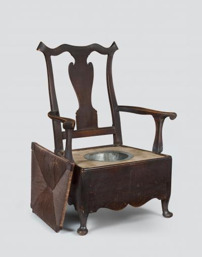 Armchair with pot