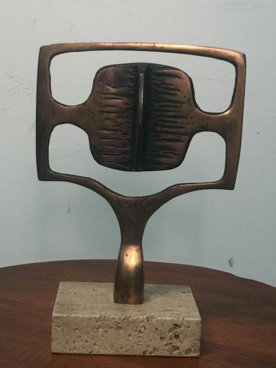 Arnaldo Pomodoro MODERNIST BRONZE AND TRAVERTINE MARBLE PAIR OF SCULPTURES