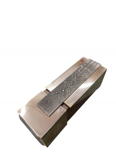 Arnaldo Pomodoro Nice clock and box attributed to Arnaldo Pomodoro