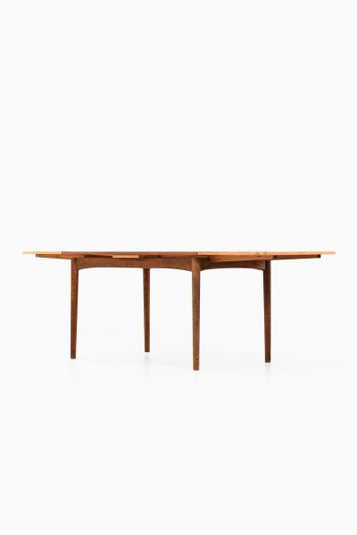 Arne Hovmand Olsen Dining Table Produced by Skovmand Andersen