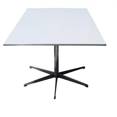 Arne Jacobsen 1 Vintage Series 7 Chair by Arne Jacobsen for Fritz Hansen