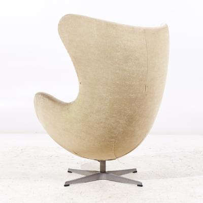 Arne Jacobsen Arne Jacobsen for Fritz Hansen Mid Century Egg Chairs Pair