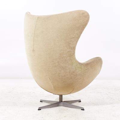 Arne Jacobsen Arne Jacobsen for Fritz Hansen Mid Century Egg Chairs Pair