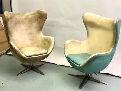 Arne Jacobsen Early Model Pair of Vintage Leather Danish Egg Chair Arne Jacobsen c 1960