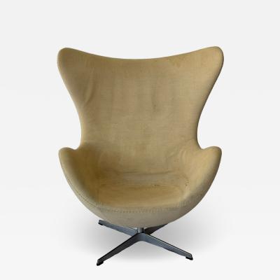 Arne Jacobsen Egg chair 