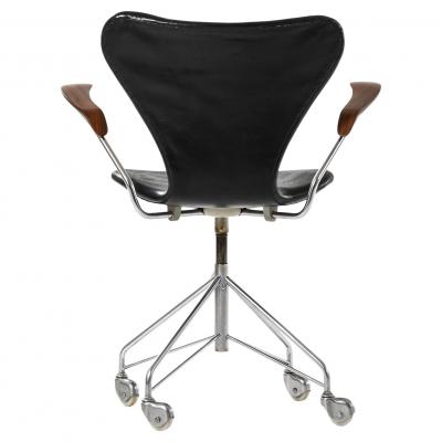 Arne Jacobsen Office Chair in Leather Steel and Rosewood by Arne Jacobsen 1967