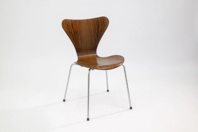 Arne Jacobsen Set of 4 Arne Jacobson for Fritz Hansen Series 7 Chairs in Rosewood Model 3107