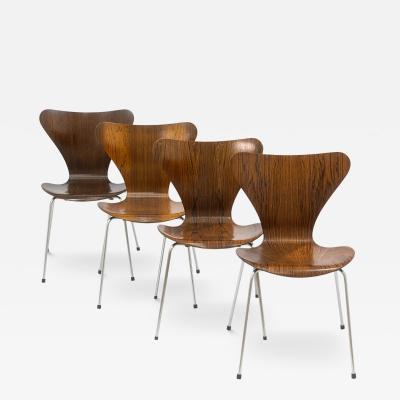 Arne Jacobsen Set of 4 Arne Jacobson for Fritz Hansen Series 7 Chairs in Rosewood Model 3107