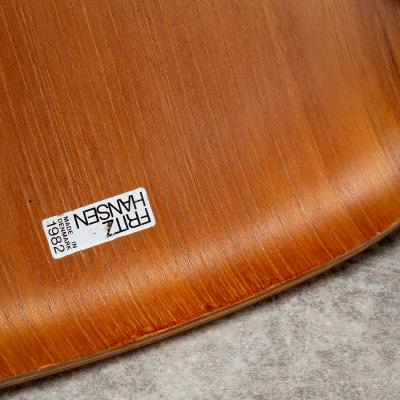 Arne Jacobsen Set of 6 Model 3103 Hammer Chairs by Arne Jacobsen Denmark 1980s