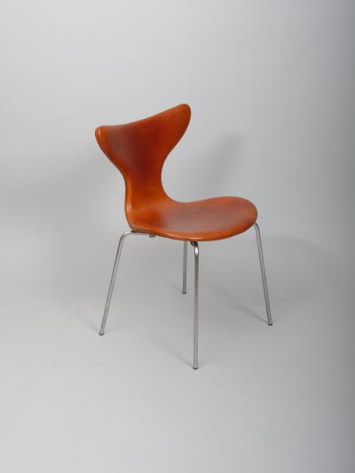 Arne Jacobsen Set of twelve Arne Jacobsen Lily chair