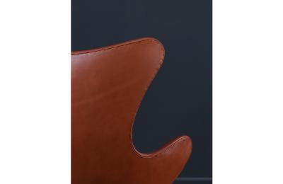 Arne Jacobsen Vintage Arne Jacobsen Cognac Leather Egg Chair for Fritz Hansen