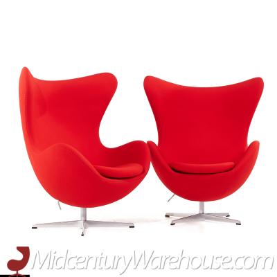 Arne Jacobsen for Fritz Hansen Mid Century Egg Chair Pair