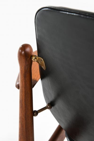 Arne Vodder Armchair Model FD184 L Produced by France Daverkosen