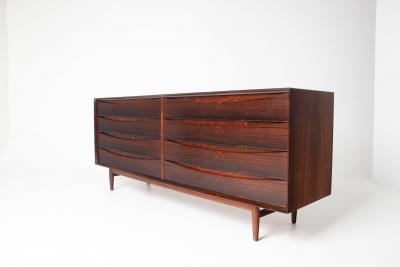 Arne Vodder Arne Vodder Brazilian Rosewood Dresser with Sculptural Drawer Fronts