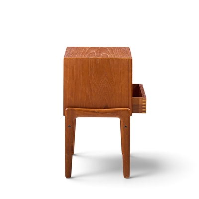 Arne Vodder Arne Vodder for Vamo S nderborg Mid Century Danish Teak Nightstands Pair