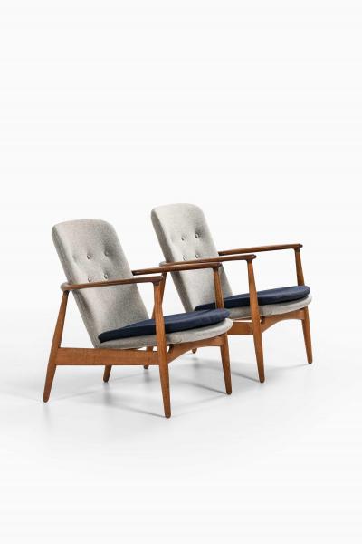 Arne Vodder Pair of Arne Vodder Easy Chairs in Wool Oak Teak by Bovirke 1952