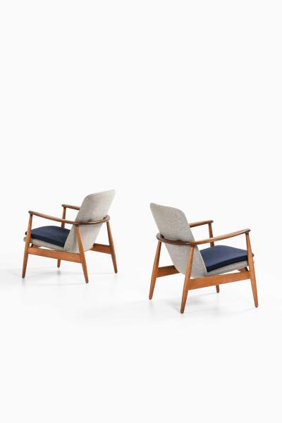 Arne Vodder Pair of Arne Vodder Easy Chairs in Wool Oak Teak by Bovirke 1952