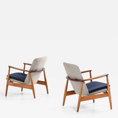 Arne Vodder Pair of Arne Vodder Easy Chairs in Wool Oak Teak by Bovirke 1952