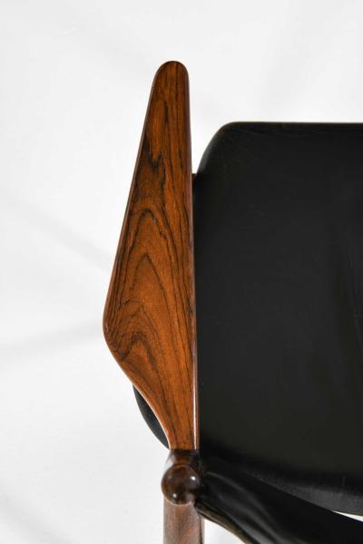 Arne Vodder Pair of Scandinavian Armchairs in Leather Rosewood by Arne Vodder 1960s