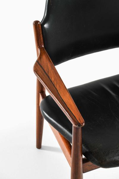 Arne Vodder Set of 6 Scandinavian Modern Dining Chairs in Leather by Arne Vodder 1960s