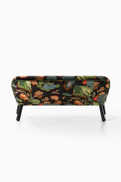 Arnold Madsen Clam Sofa by Arnold Madsen 1944