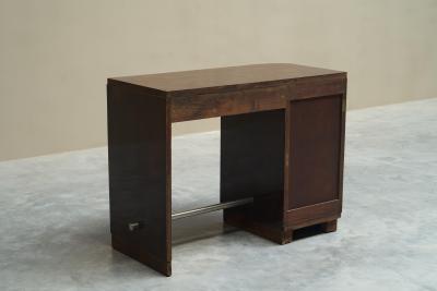 Art Deco Desk in Bookmatched Walnut Veneer 1930s