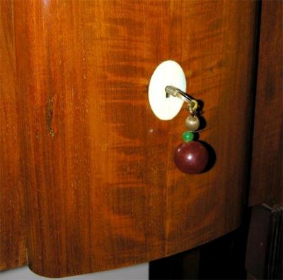 Art Deco Jewelry Cabinet after Ruhlmann