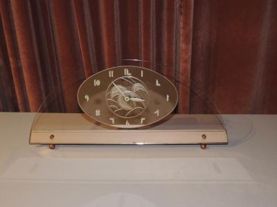 Art Deco Peach Mirrored Electric Clock