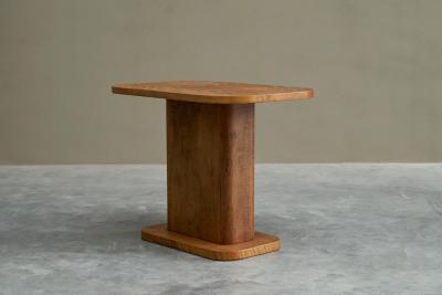 Art Deco Pedestal Side Table in Wood with Expressive Grain 1930s