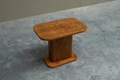 Art Deco Pedestal Side Table in Wood with Expressive Grain 1930s