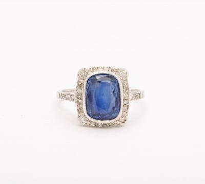 Art Deco Sapphire and Diamond White Gold Ring