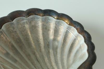 Art Deco Shell Shaped Vide Poche in Patinated Silver and Satin Glass 1930s