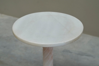 Art Deco Side Table in Carved Alabaster and Patinated Brass Italy 1940s
