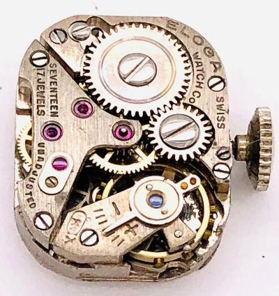 Art Deco Style 14 Karat White Gold Eloga Ladies Wristwatch with 17 Jewels