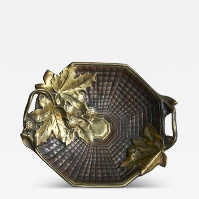 Art Deco Vide Poche or Bowl with Leaves in Solid Brass 1930s