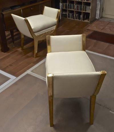 Art Deco superb refined pair of silk covered carved gold leaf stools