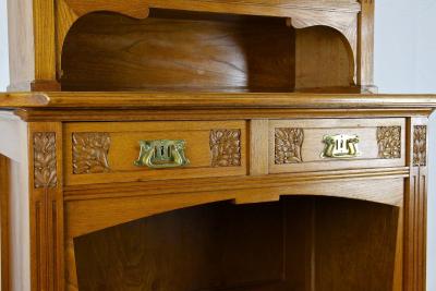 Art Nouveau Oakwood Cabinet Buffet With Tiffany Style Glass Inlays AT ca 1910