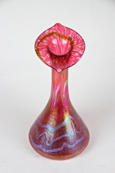 Art Nouveau Red Glass Vase by Fritz Heckert Jack In The Pulpit CZ circa 1901