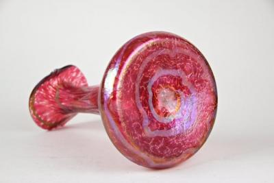 Art Nouveau Red Glass Vase by Fritz Heckert Jack In The Pulpit CZ circa 1901