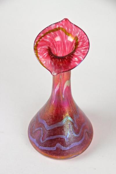 Art Nouveau Red Glass Vase by Fritz Heckert Jack In The Pulpit CZ circa 1901