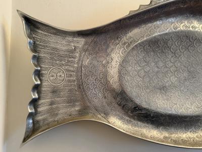 Arthur Court PAIR OF ARTHUR COURT ALUMINUM FISH TRAYS WITH GREEN ADVENTURINE CABOCHON EYE