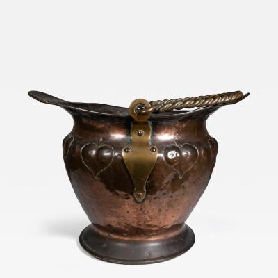 Arts Crafts copper coal bucket w repousse leaf decoration rope twist handle