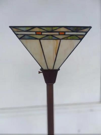 Arts and Crafts Style Floor Lamp w Tiffany Style Shade