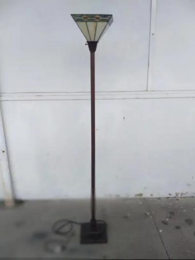Arts and Crafts Style Floor Lamp w Tiffany Style Shade