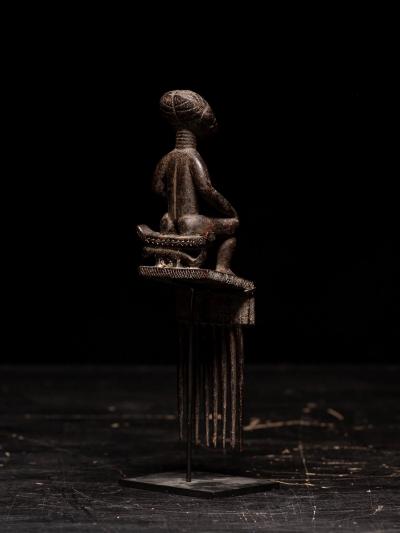 Ashanti Comb representing Female sitting Figure Ghana